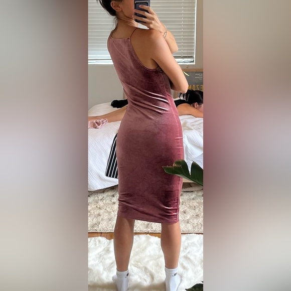 NWOT Pink velvet Forever 21 dress size small - Picture 2 of 7